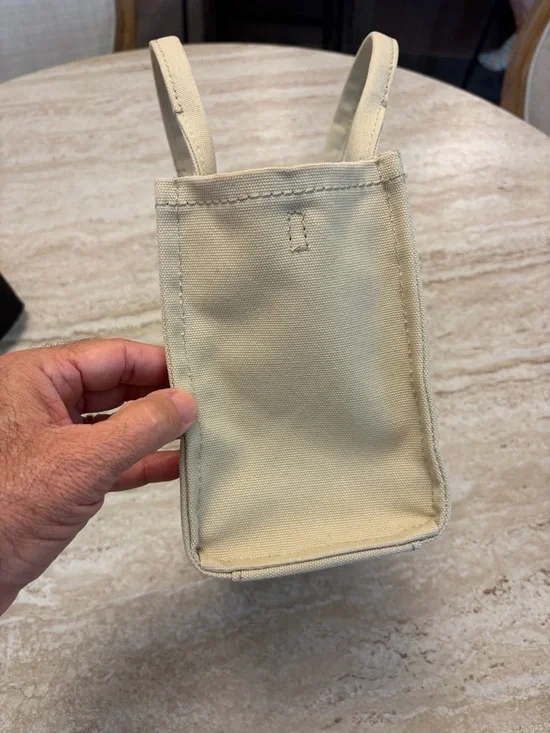 Marc Jacobs Small Logo “The Tote Bag” in Beige Canvas with Black Crossbody Strap - Picture 6 of 12